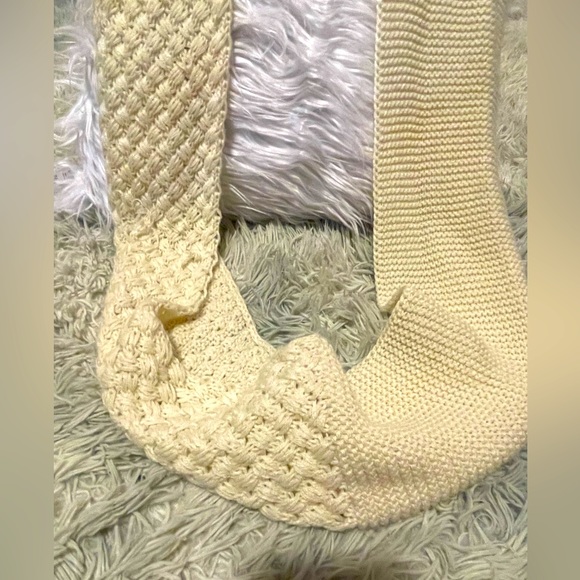 Ivory knitted enclosed scarf - Picture 2 of 9